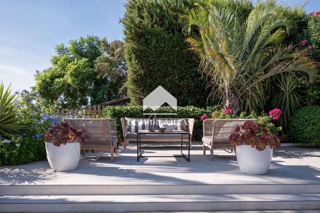 4 Zimmer Villa zu verkaufen in Salobreña mit Pool Garage - 1.295.000 € (Ref: 9232002)