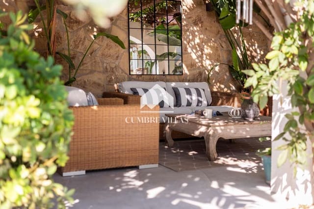 4 Zimmer Villa zu verkaufen in Salobreña mit Pool Garage - 1.295.000 € (Ref: 9232002)