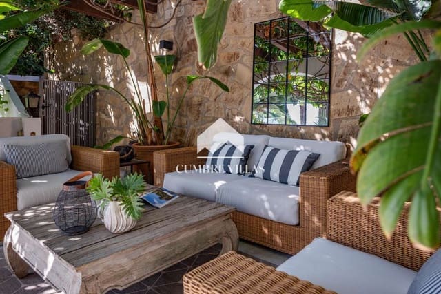 4 Zimmer Villa zu verkaufen in Salobreña mit Pool Garage - 1.295.000 € (Ref: 9232002)