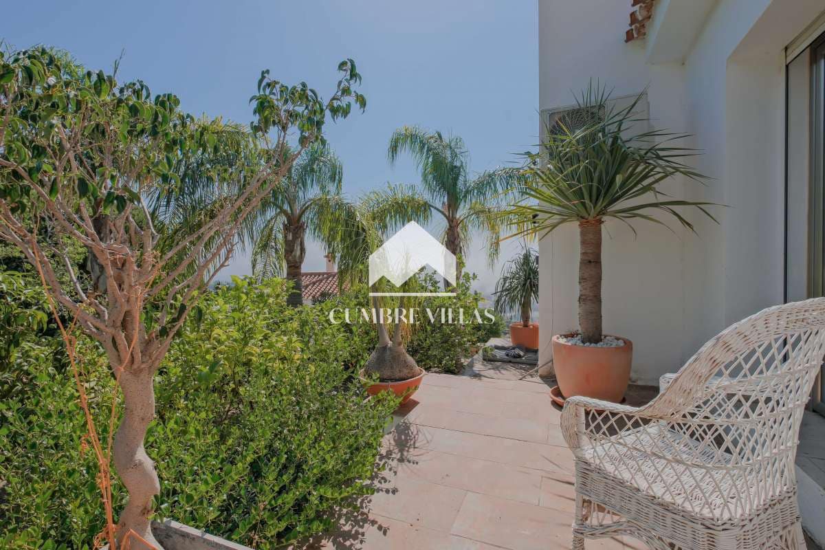 4 soveværelse Villa til salg i Salobrena med swimmingpool garage - € 1.295.000 (Ref: 9232002)