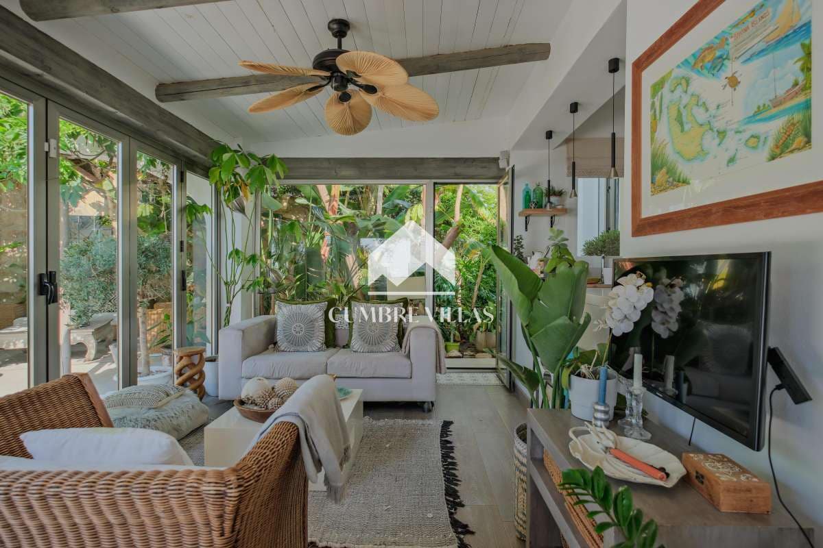 4 soveværelse Villa til salg i Salobrena med swimmingpool garage - € 1.295.000 (Ref: 9232002)