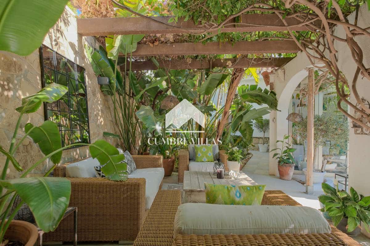 4 soveværelse Villa til salg i Salobrena med swimmingpool garage - € 1.295.000 (Ref: 9232002)