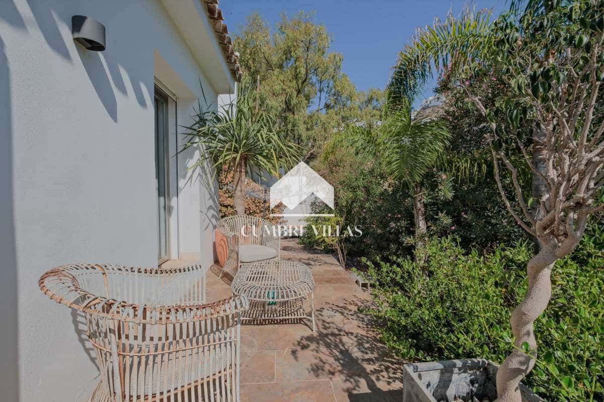 4 soveværelse Villa til salg i Salobrena med swimmingpool garage - € 1.295.000 (Ref: 9232002)