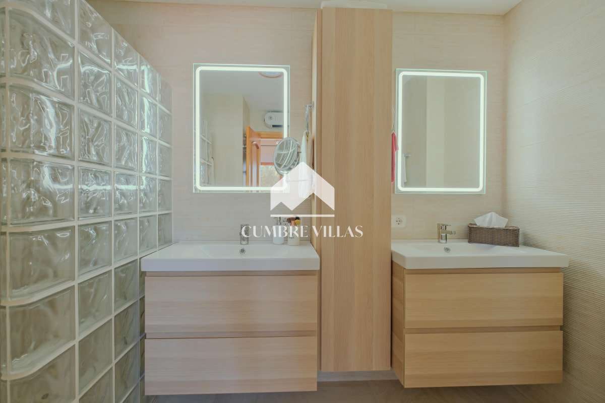 3 chambre Villa/Maison à vendre à Almunecar avec piscine garage - 869 000 € (Ref: 9235817)