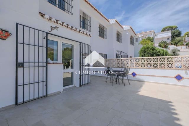 5 chambre Villa/Maison à vendre à La Herradura, Almuñécar avec piscine - 450 000 € (Ref: 9246199)