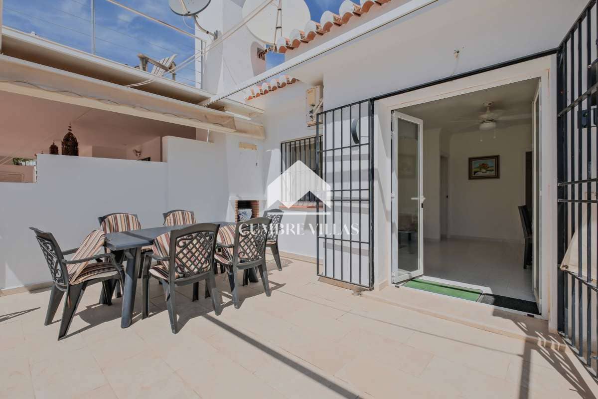 5 soveværelse Villa til salg i La Herradura med swimmingpool - € 450.000 (Ref: 9246199)