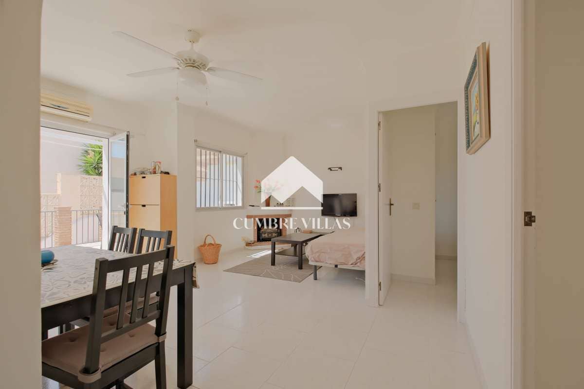 5 soveværelse Villa til salg i La Herradura med swimmingpool - € 450.000 (Ref: 9246199)