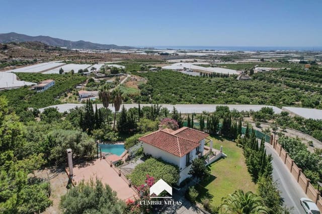 5 sypialnia Finka/Dom wiejski na sprzedaż w Motril z basenem - 780 000 € (Ref: 9268981)