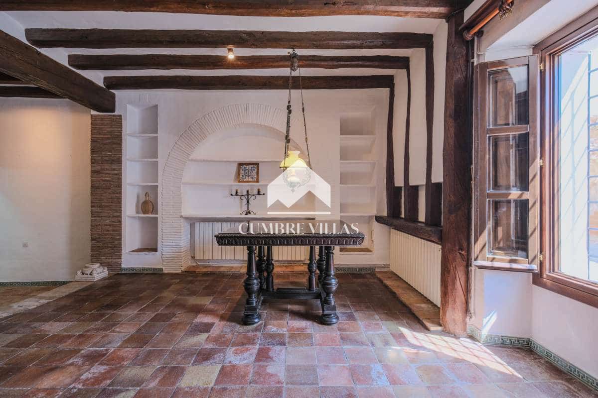 5 bedroom Villa for sale in Sant Pere de Ribes with pool garage - € 2,889,000 (Ref: 9299014)