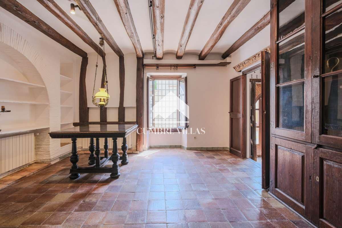 5 bedroom Villa for sale in Sant Pere de Ribes with pool garage - € 2,889,000 (Ref: 9299014)