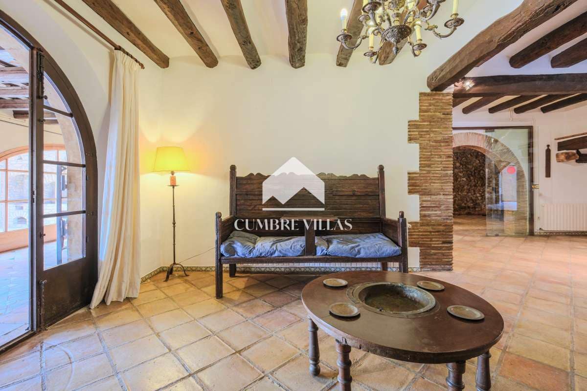 5 bedroom Villa for sale in Sant Pere de Ribes with pool garage - € 2,889,000 (Ref: 9299014)