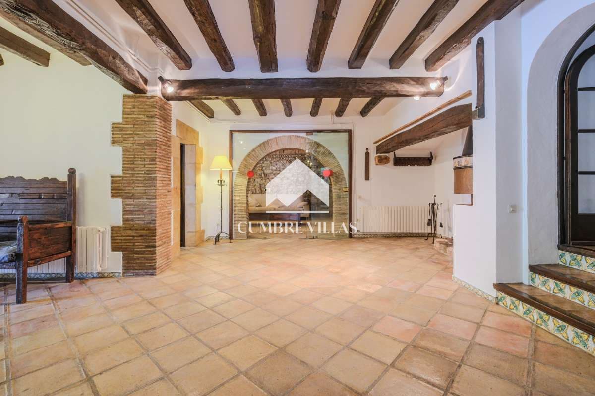 5 bedroom Villa for sale in Sant Pere de Ribes with pool garage - € 2,889,000 (Ref: 9299014)