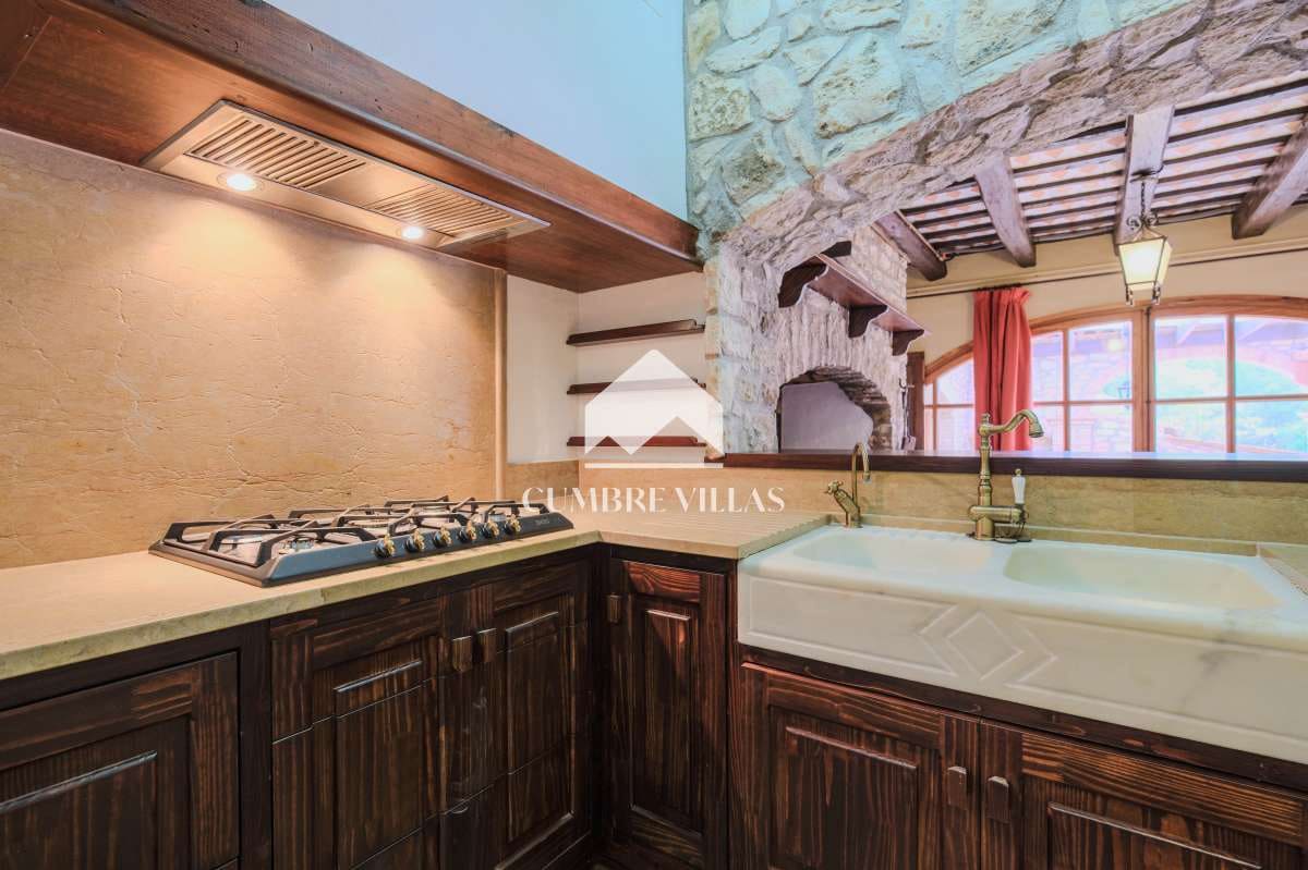 5 bedroom Villa for sale in Sant Pere de Ribes with pool garage - € 2,889,000 (Ref: 9299014)