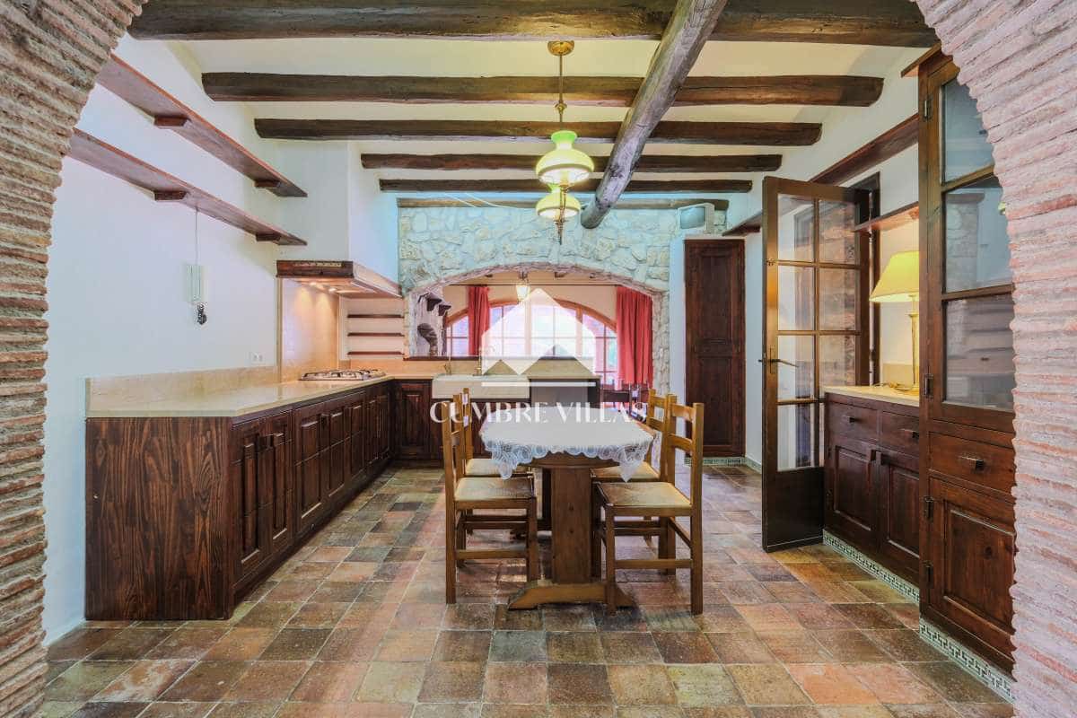 5 bedroom Villa for sale in Sant Pere de Ribes with pool garage - € 2,889,000 (Ref: 9299014)