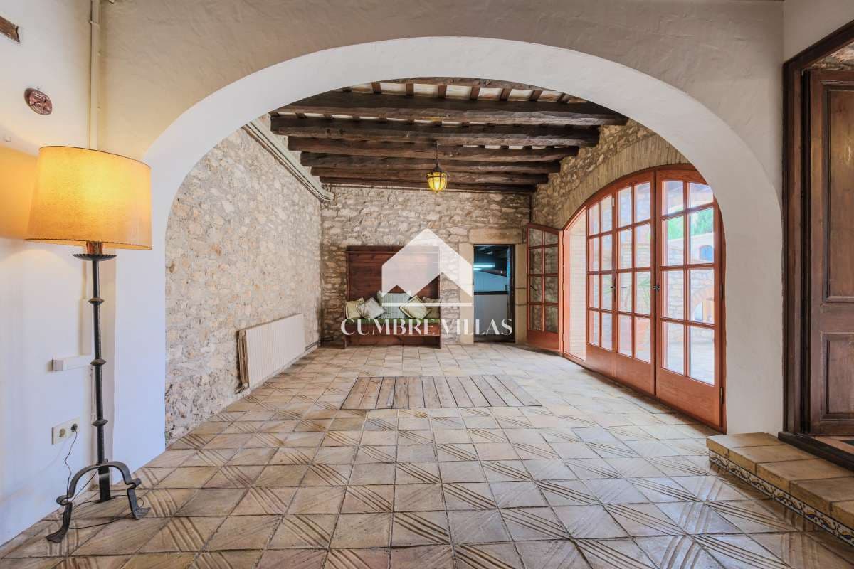 5 bedroom Villa for sale in Sant Pere de Ribes with pool garage - € 2,889,000 (Ref: 9299014)