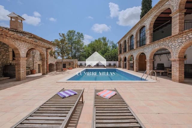 5 bedroom Villa for sale in Sant Pere de Ribes with pool garage - € 2,889,000 (Ref: 9299014)