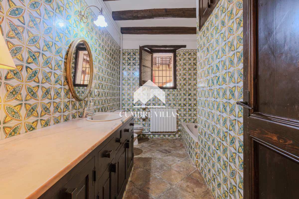 5 bedroom Villa for sale in Sant Pere de Ribes with pool garage - € 2,889,000 (Ref: 9299014)