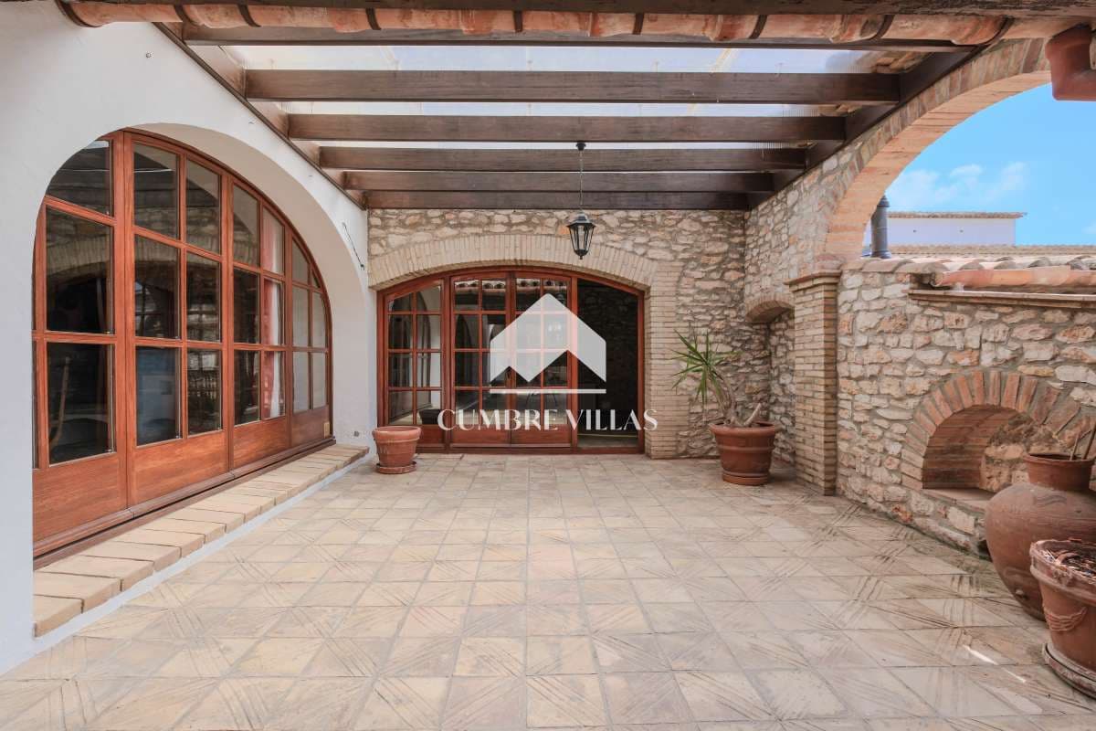 5 bedroom Villa for sale in Sant Pere de Ribes with pool garage - € 2,889,000 (Ref: 9299014)