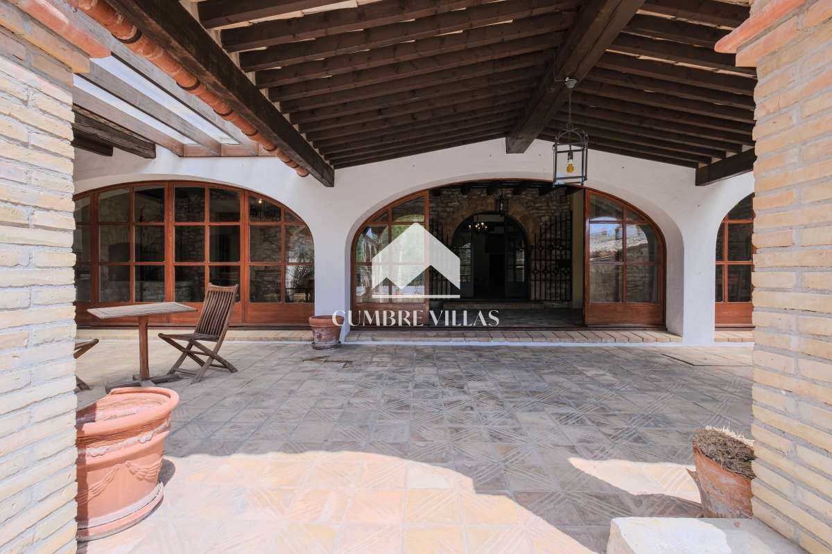 5 bedroom Villa for sale in Sant Pere de Ribes with pool garage - € 2,889,000 (Ref: 9299014)