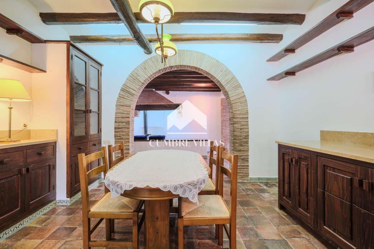 5 bedroom Villa for sale in Sant Pere de Ribes with pool garage - € 2,889,000 (Ref: 9299014)