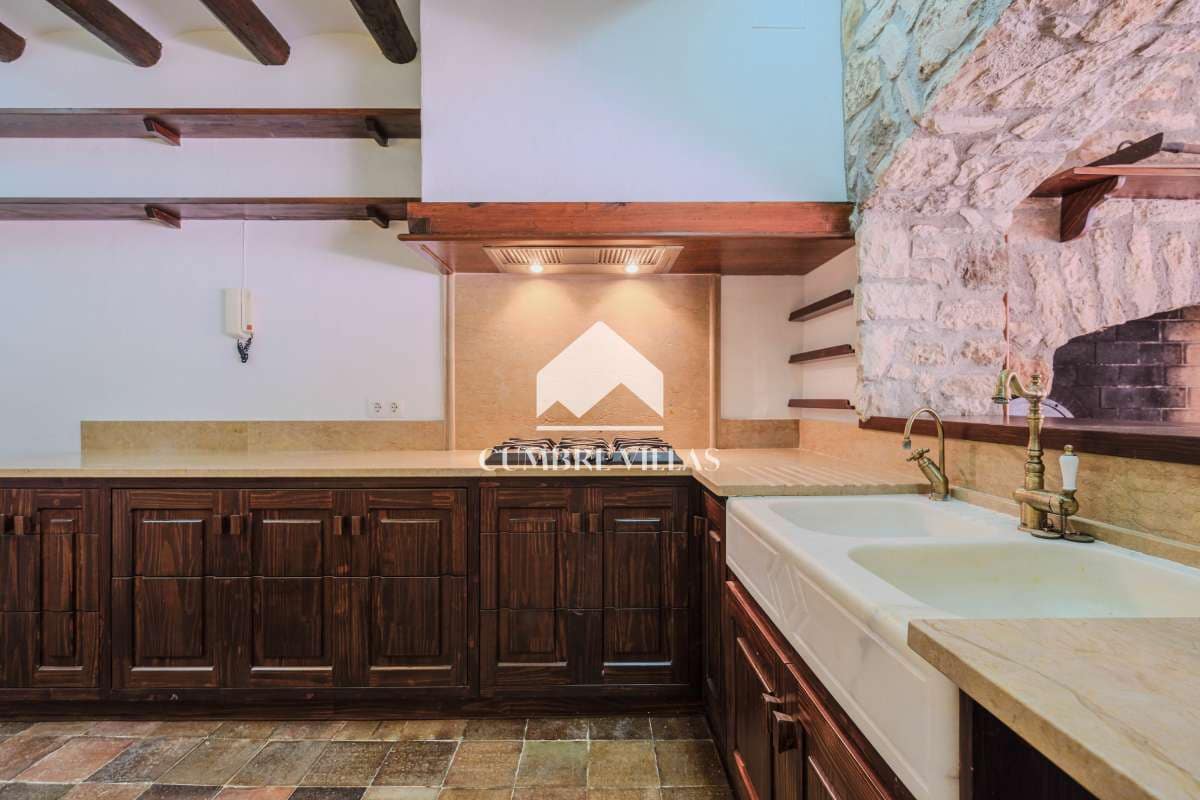 5 bedroom Villa for sale in Sant Pere de Ribes with pool garage - € 2,889,000 (Ref: 9299014)