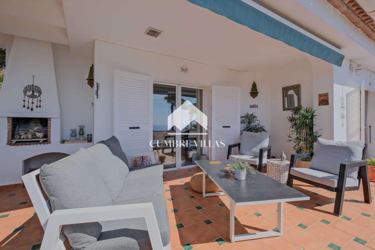 4 soverom Villa til salgs i La Herradura med svømmebasseng garasje - € 1 150 000 (Ref: 9302807)