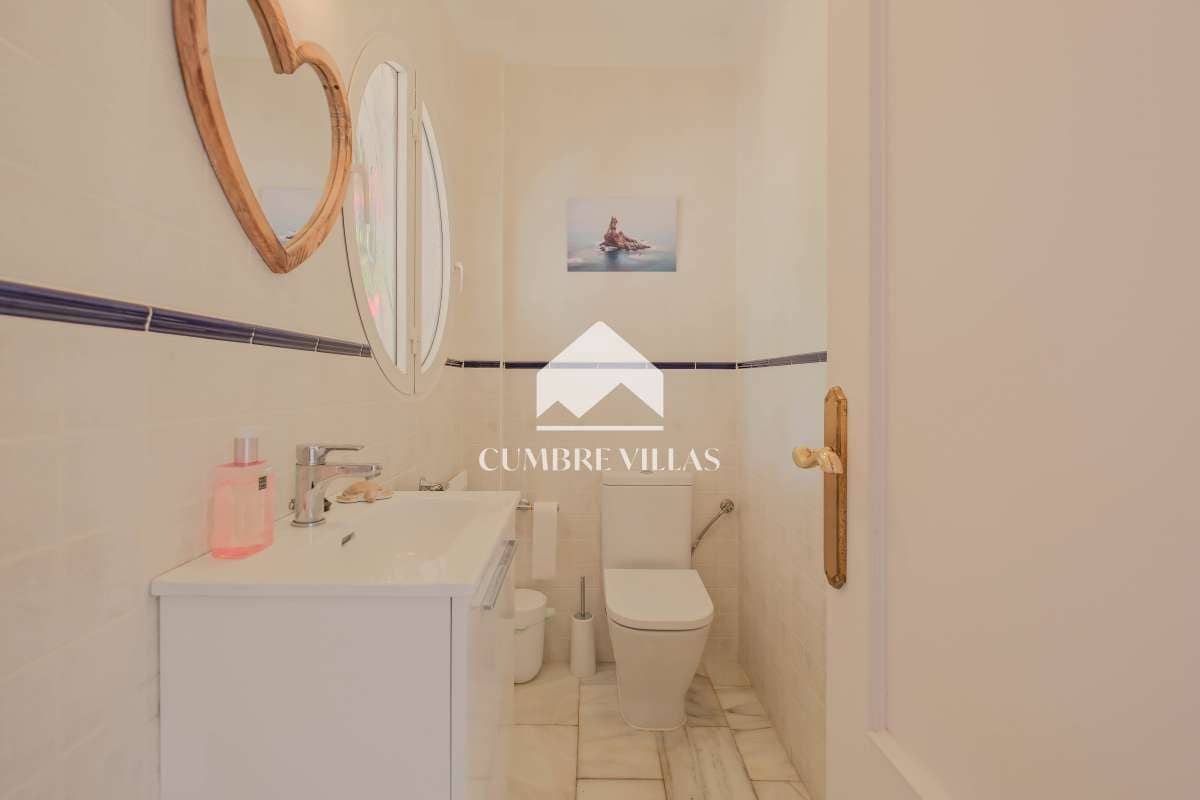 4 soverom Villa til salgs i La Herradura med svømmebasseng garasje - € 1 150 000 (Ref: 9302807)