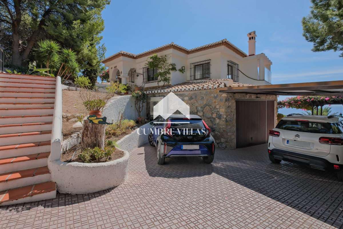 4 soverom Villa til salgs i La Herradura med svømmebasseng garasje - € 1 150 000 (Ref: 9302807)