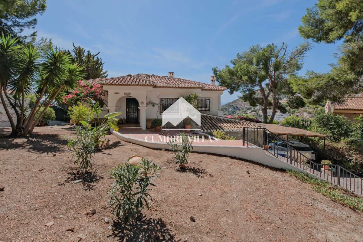 4 soverom Villa til salgs i La Herradura med svømmebasseng garasje - € 1 150 000 (Ref: 9302807)