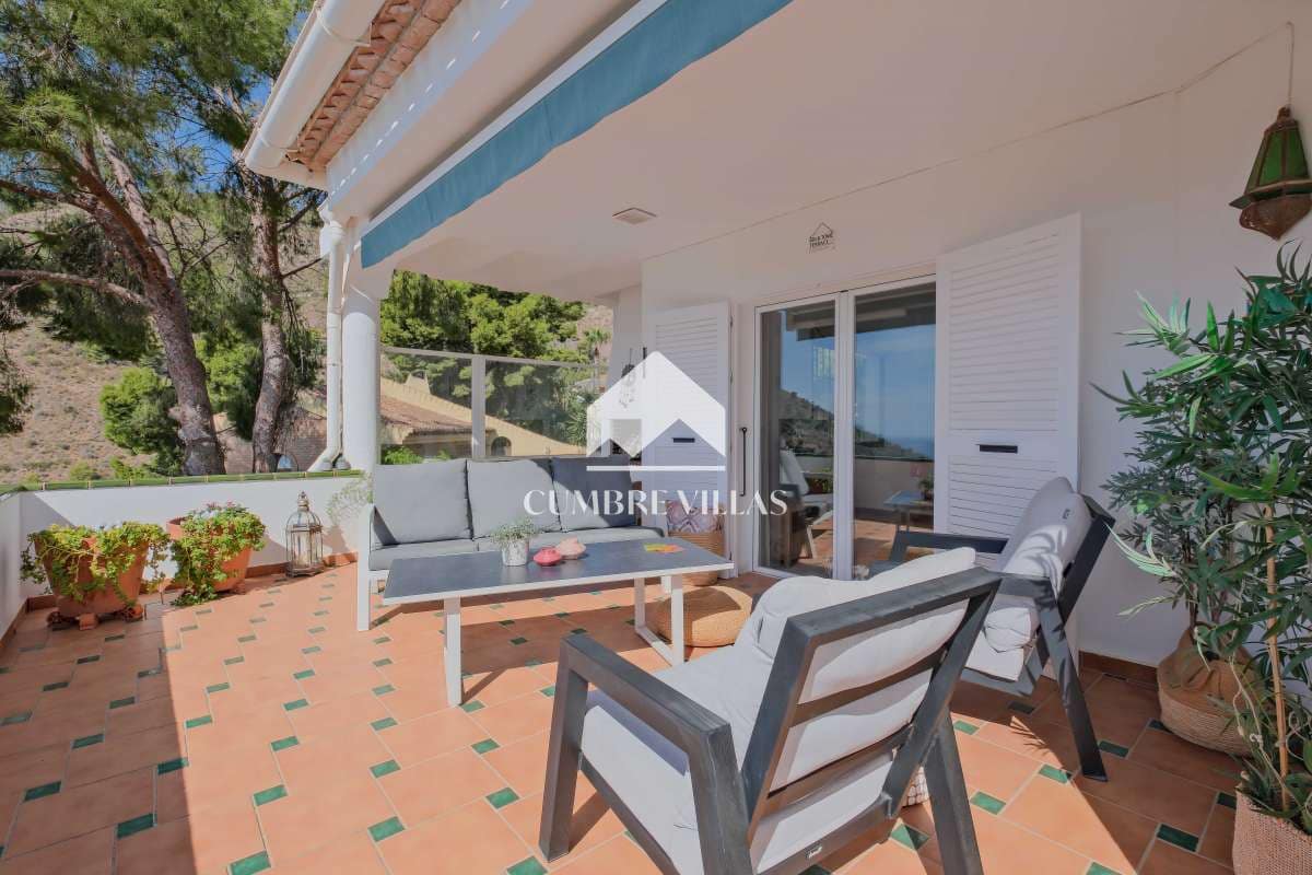 4 soverom Villa til salgs i La Herradura med svømmebasseng garasje - € 1 150 000 (Ref: 9302807)