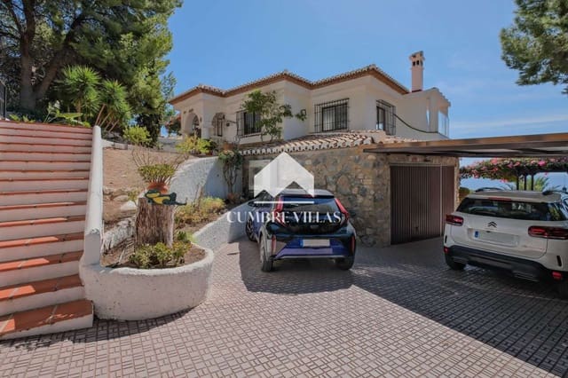 4 makuuhuone Huvila myytävänä paikassa La Herradura, Almuñécar mukana uima-altaan 
autotalli - 1 150 000 € (Ref: 9302807)