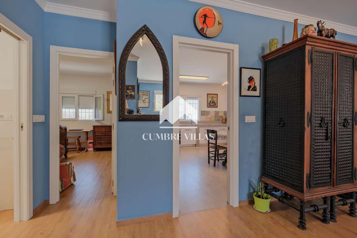 2 slaapkamer Finca/Landhuis te koop in Velez de Benaudalla met zwembad - € 280.000 (Ref: 9378530)