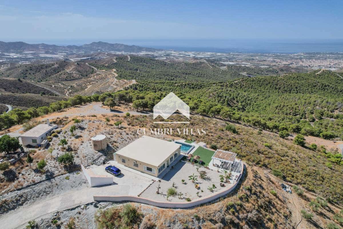 2 slaapkamer Finca/Landhuis te koop in Velez de Benaudalla met zwembad - € 280.000 (Ref: 9378530)