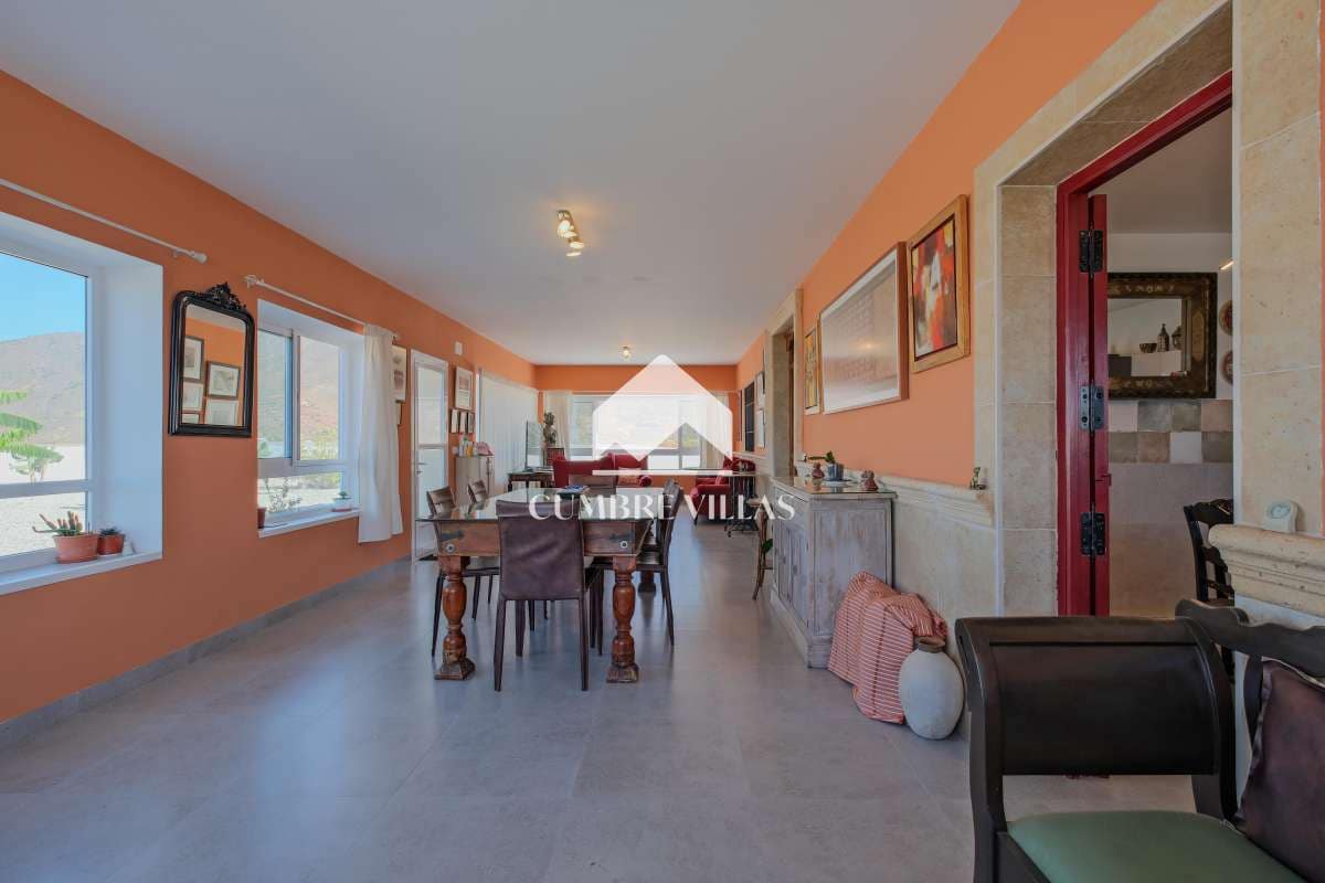 2 slaapkamer Finca/Landhuis te koop in Velez de Benaudalla met zwembad - € 280.000 (Ref: 9378530)