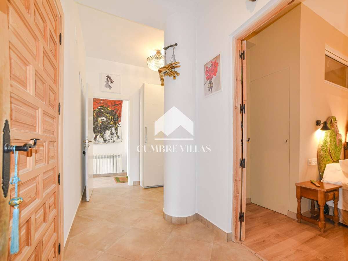 9 soveværelse Villa til salg i Melegis med swimmingpool - € 1.150.000 (Ref: 9390016)