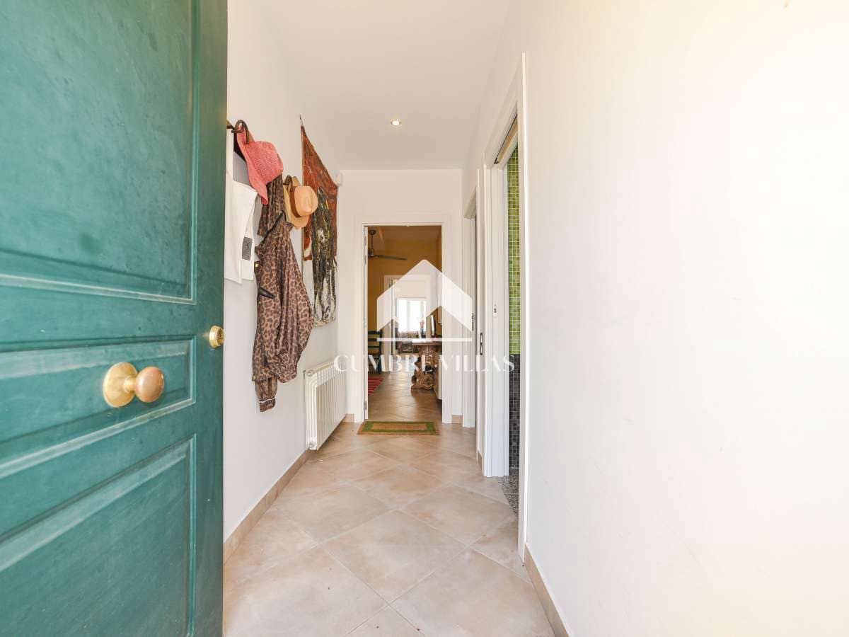 9 soveværelse Villa til salg i Melegis med swimmingpool - € 1.150.000 (Ref: 9390016)