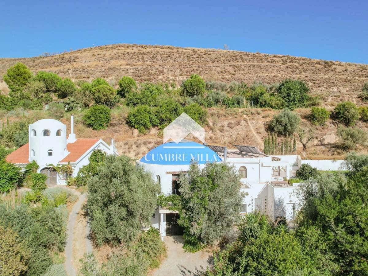 9 soveværelse Villa til salg i Melegis med swimmingpool - € 1.150.000 (Ref: 9390016)