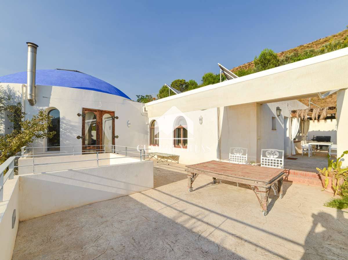 9 soveværelse Villa til salg i Melegis med swimmingpool - € 1.150.000 (Ref: 9390016)