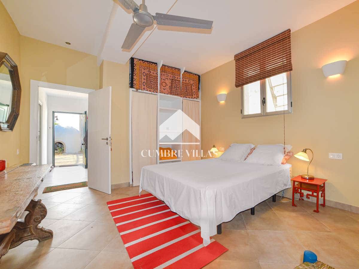 9 soveværelse Villa til salg i Melegis med swimmingpool - € 1.150.000 (Ref: 9390016)