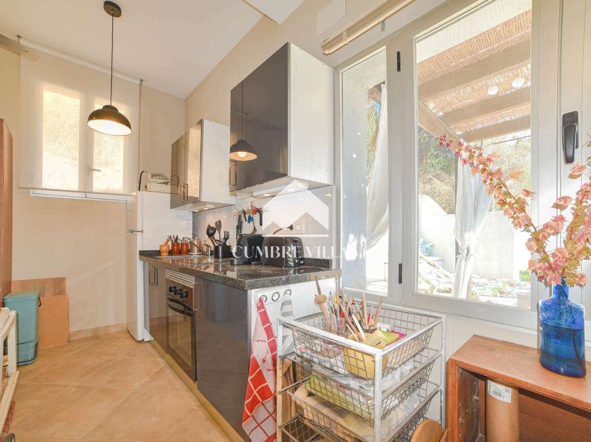 9 soveværelse Villa til salg i Melegis med swimmingpool - € 1.150.000 (Ref: 9390016)