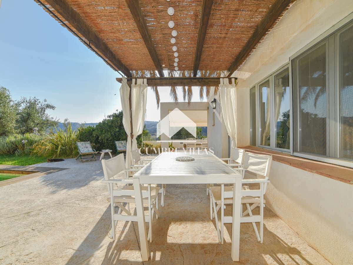 9 soveværelse Villa til salg i Melegis med swimmingpool - € 1.150.000 (Ref: 9390016)