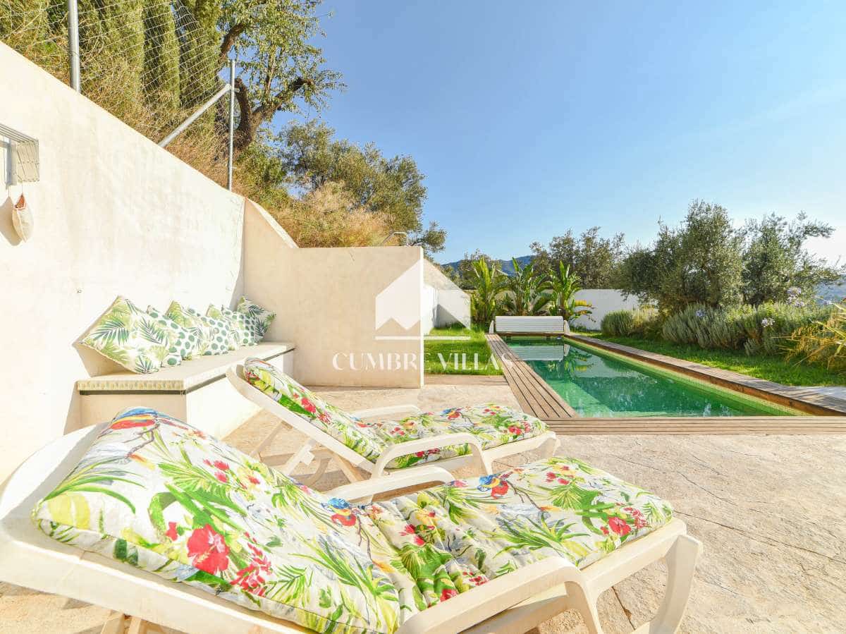 9 soveværelse Villa til salg i Melegis med swimmingpool - € 1.150.000 (Ref: 9390016)