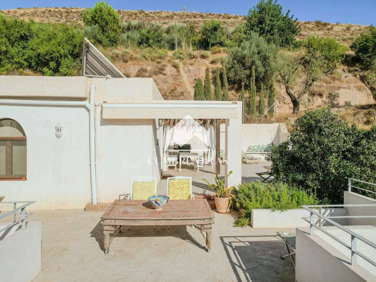 9 soveværelse Villa til salg i Melegis med swimmingpool - € 1.000.000 (Ref: 9390016)