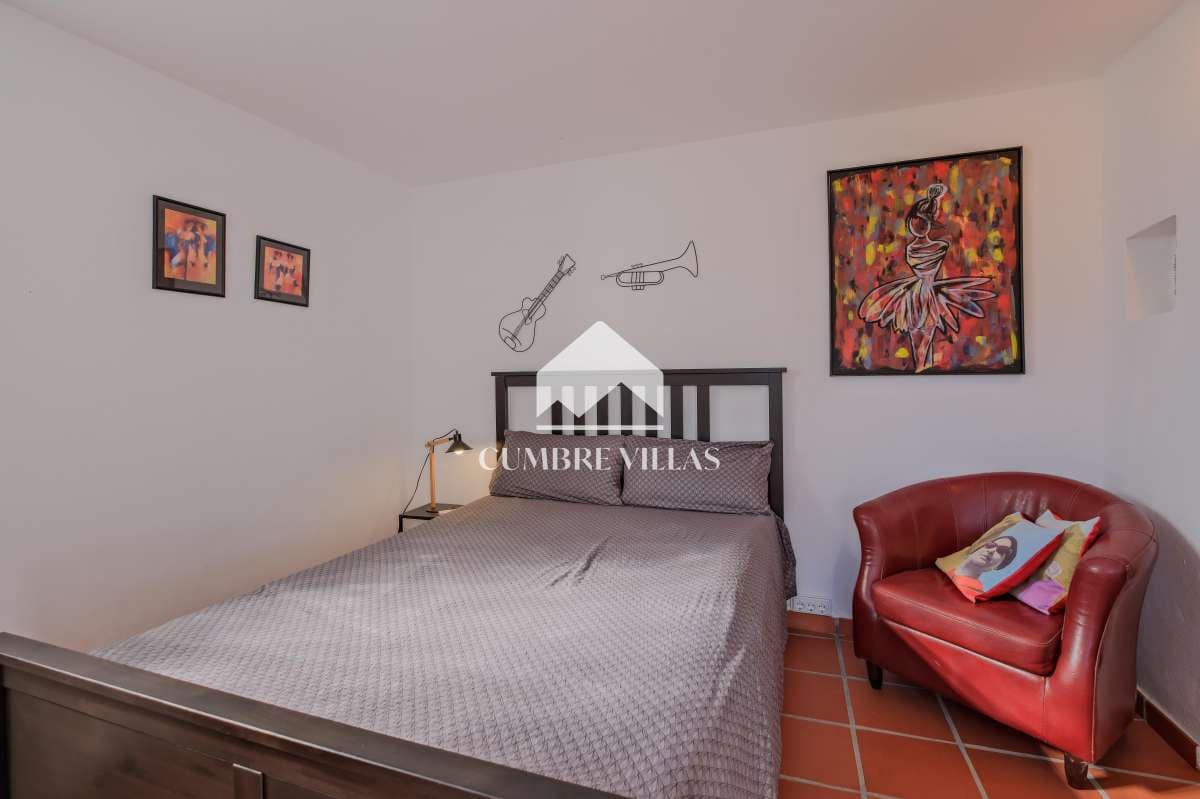 4 slaapkamer Villa te koop in Almunecar met zwembad - € 799.500 (Ref: 9432789)