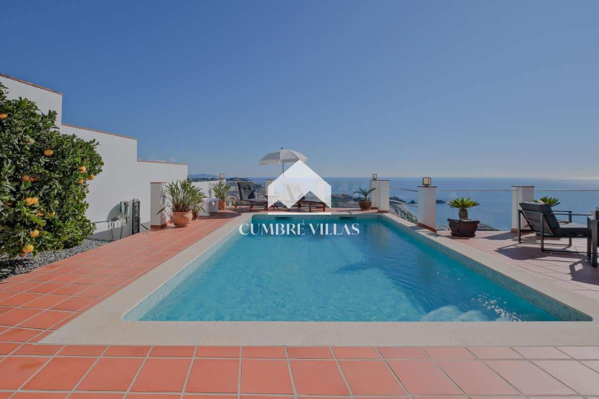 4 slaapkamer Villa te koop in Almunecar met zwembad - € 799.500 (Ref: 9432789)