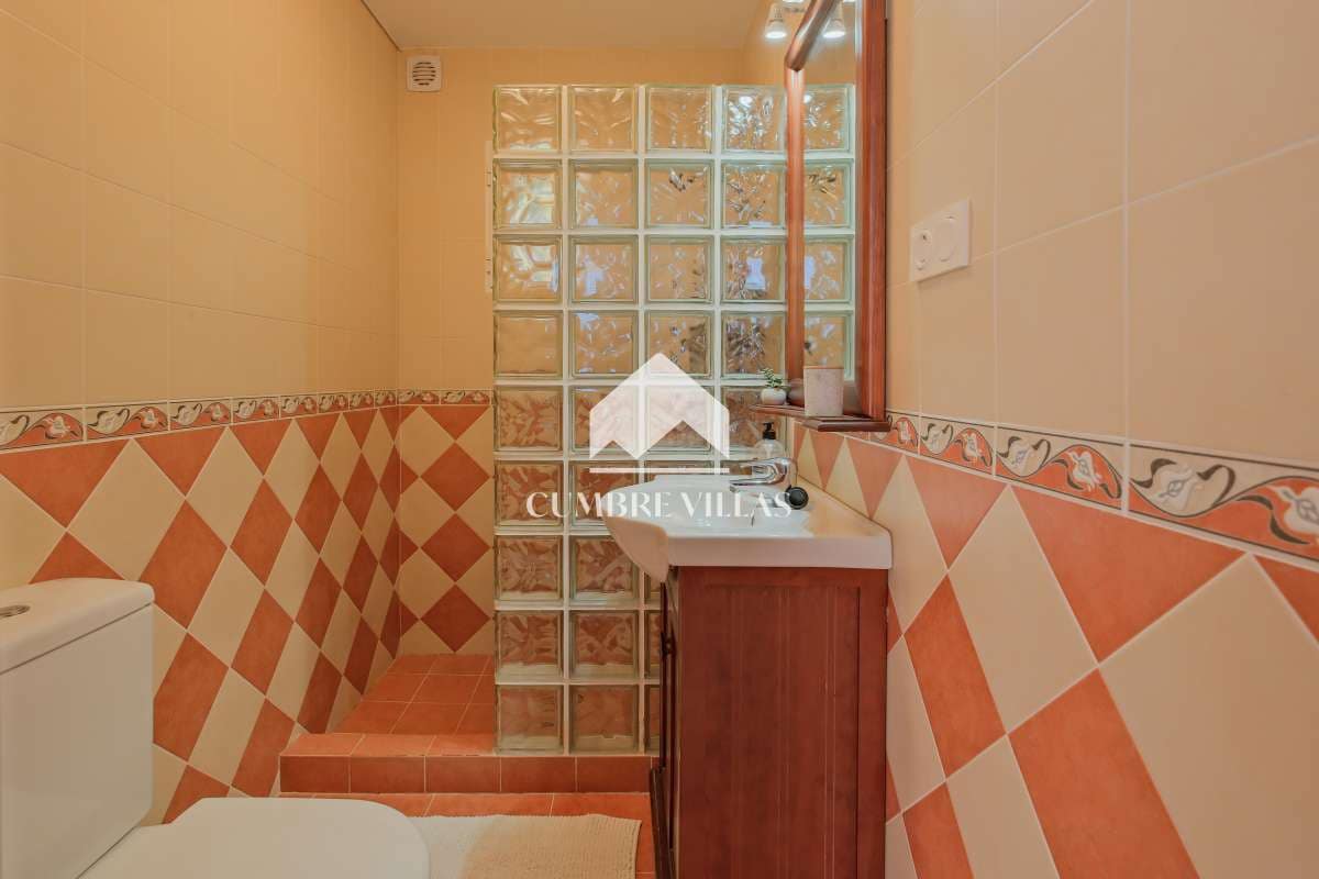 4 slaapkamer Villa te koop in Almunecar met zwembad - € 799.500 (Ref: 9432789)