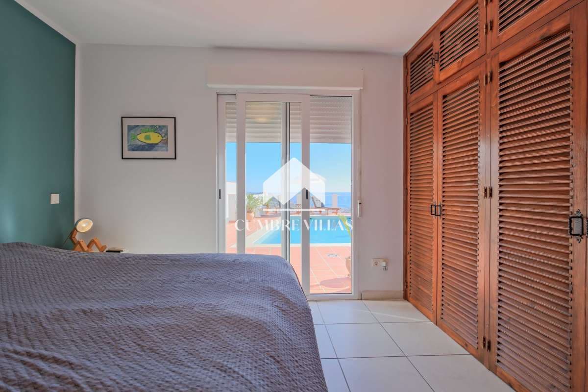 4 slaapkamer Villa te koop in Almunecar met zwembad - € 799.500 (Ref: 9432789)