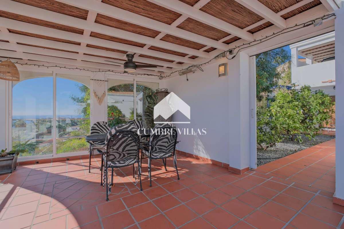 4 slaapkamer Villa te koop in Almunecar met zwembad - € 799.500 (Ref: 9432789)