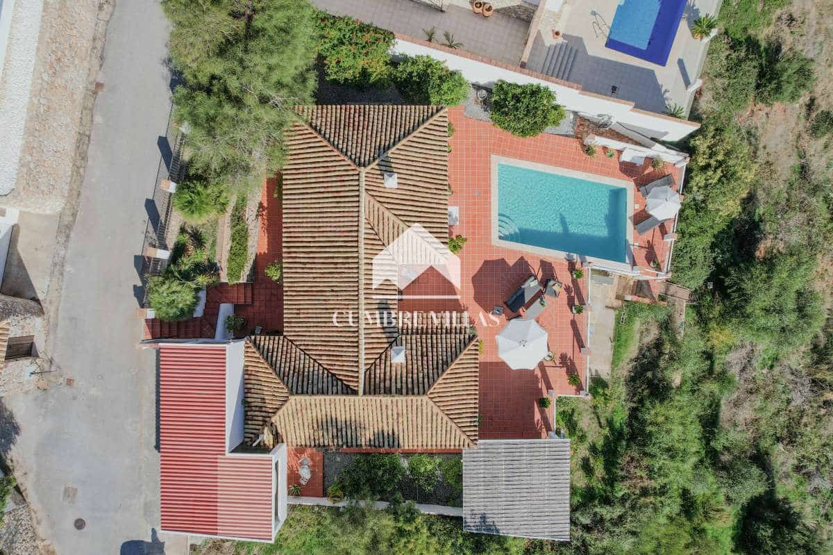 4 slaapkamer Villa te koop in Almunecar met zwembad - € 799.500 (Ref: 9432789)