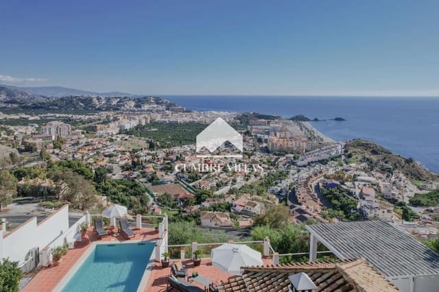 4 Zimmer Villa zu verkaufen in Almuñécar mit Pool Garage - 799.500 € (Ref: 9432789)